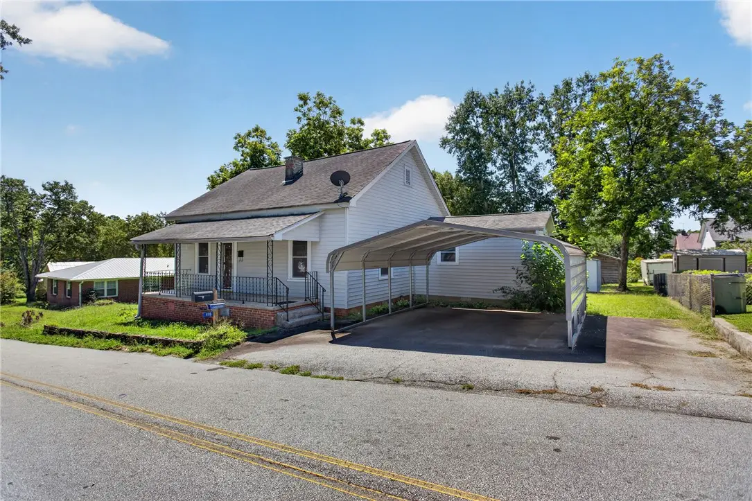 418 Gerber Street, Walhalla, SC 29691 - #1