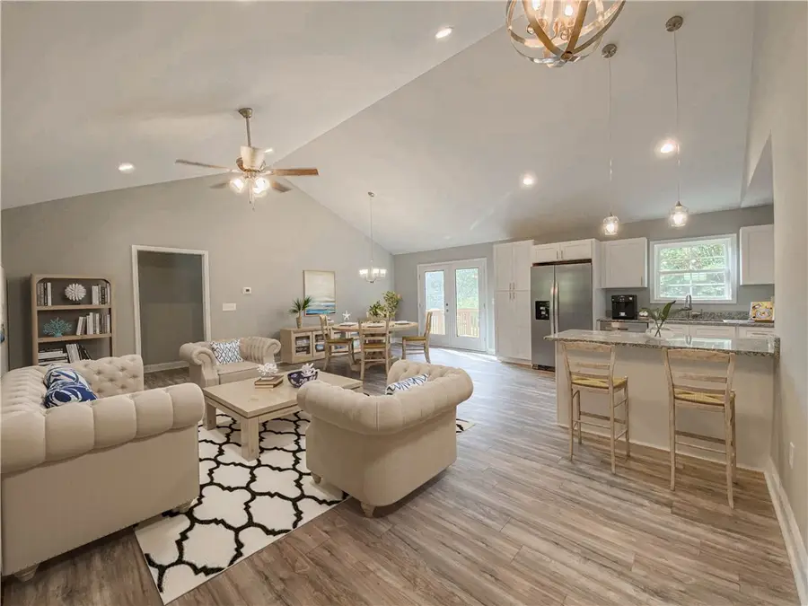 106 W South 6th Street, Seneca, SC 29678 - #3