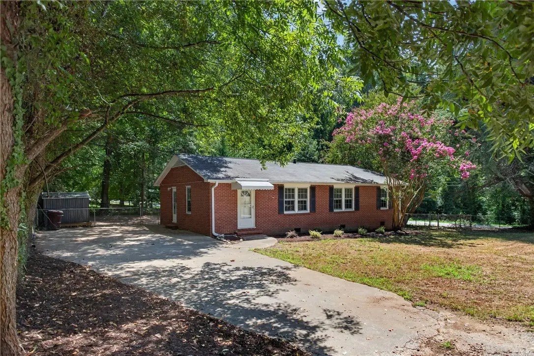 1104 White Street, Pendleton, SC 29670 - #1