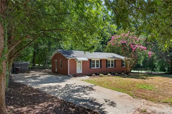 1104 White Street, Pendleton, SC 29670
