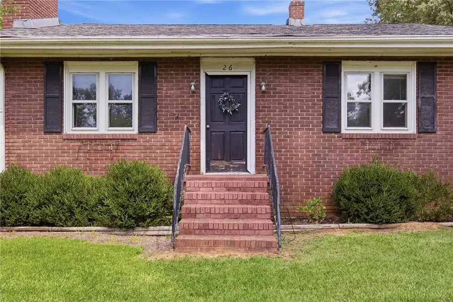 26 Oak Drive, Honea Path, SC 29654 - #2