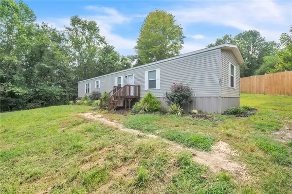 121 High Top Drive, Pickens, SC 29671