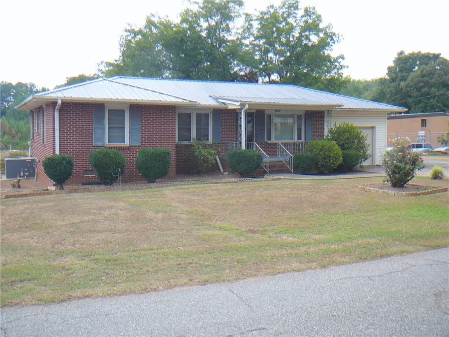 318 Fretwell Drive, Anderson, SC 29626 - #2