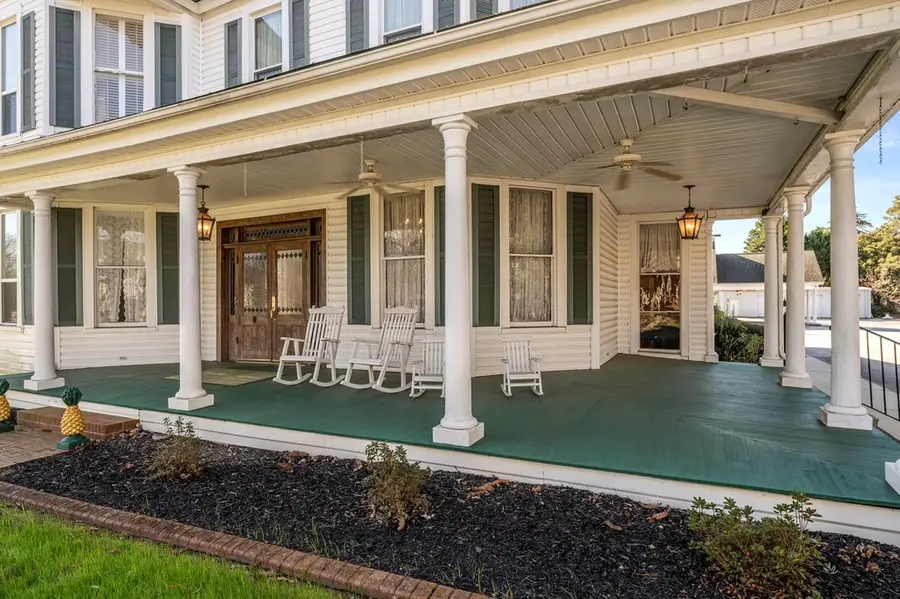 208 S Main Street, Abbeville, SC 29620 - #3