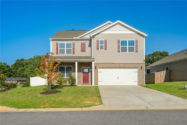 220 Slateford Circle, Piedmont, SC 29673