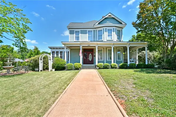 902 W Market Street, Anderson, SC 29624