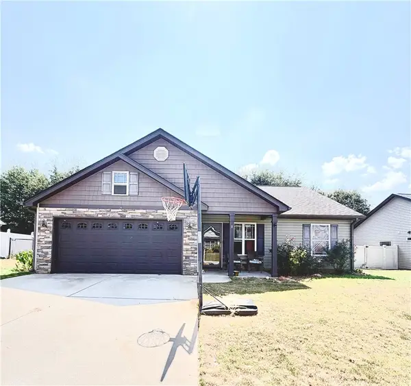 8 Robin Drive, Anderson, SC 29626