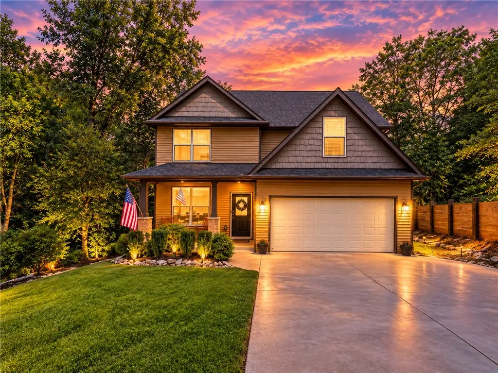 200 Hunters Woods Drive, Simpsonville, SC 29680 - #1