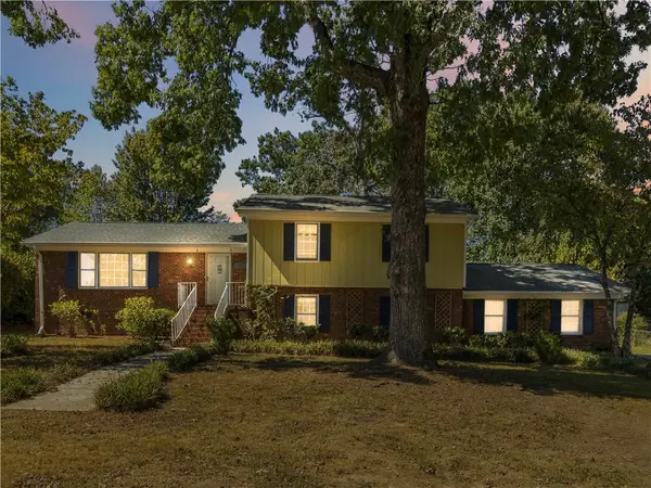 6 Braddock Drive, Taylors, SC 29687