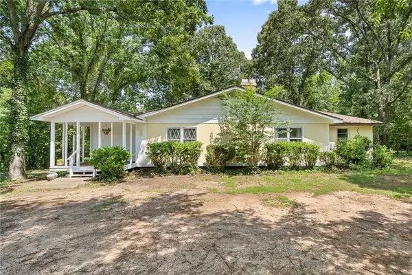131 B D Johnston Road, Central, SC 29630