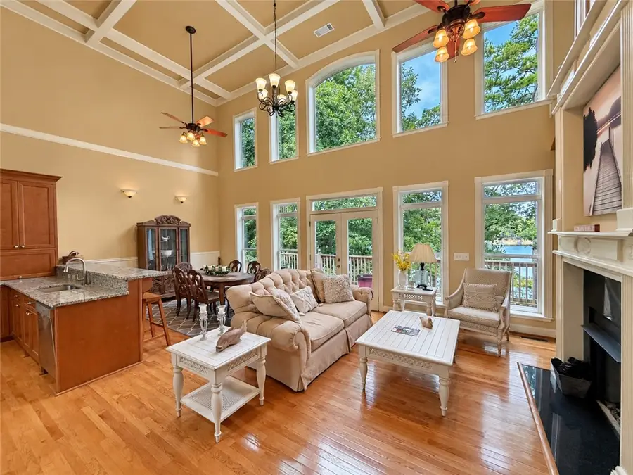 669 Shorewood Circle, Toccoa, GA 30577 - #2