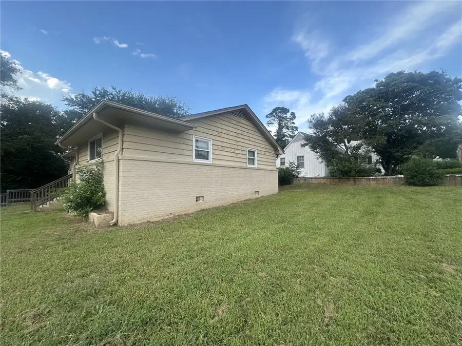 502 Seneca Street, Seneca, SC 29678 - #2