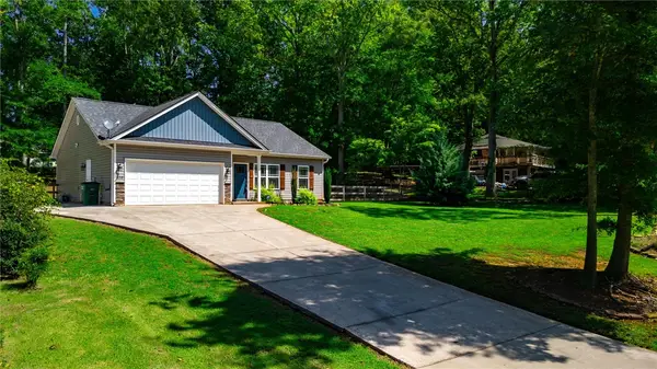 426 Wood Street, Central, SC 29630