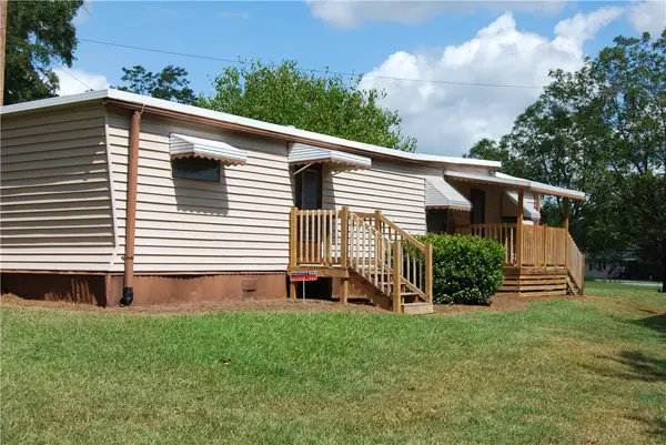 106 W Cresent Drive, Seneca, SC 29678
