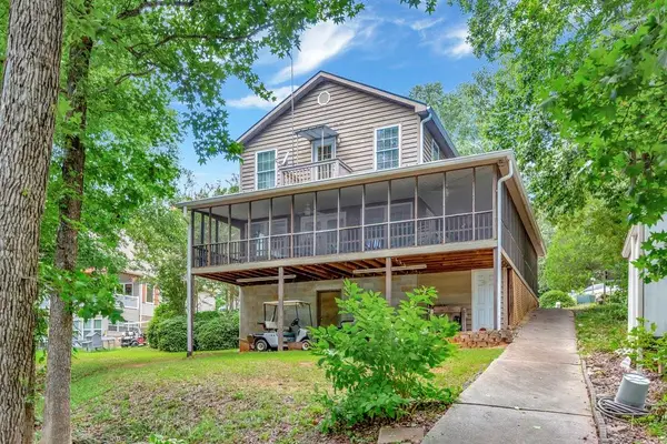 104 Lakehill Road, Fair Play, SC 29643