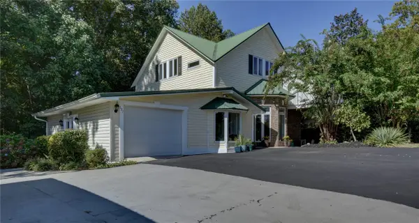 687 Burnt Tanyard Road, Salem, SC 29676
