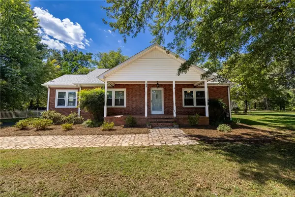 609 Issaqueena Trail, Central, SC 29630