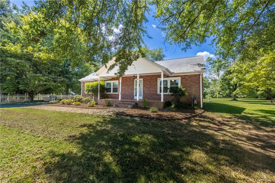 609 Issaqueena Trail, Central, SC 29630 - #2