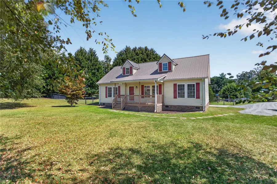564 Fairfield Road, Walhalla, SC 29691 - #2