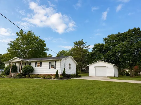 100 Meadowood Drive, Easley, SC 29640