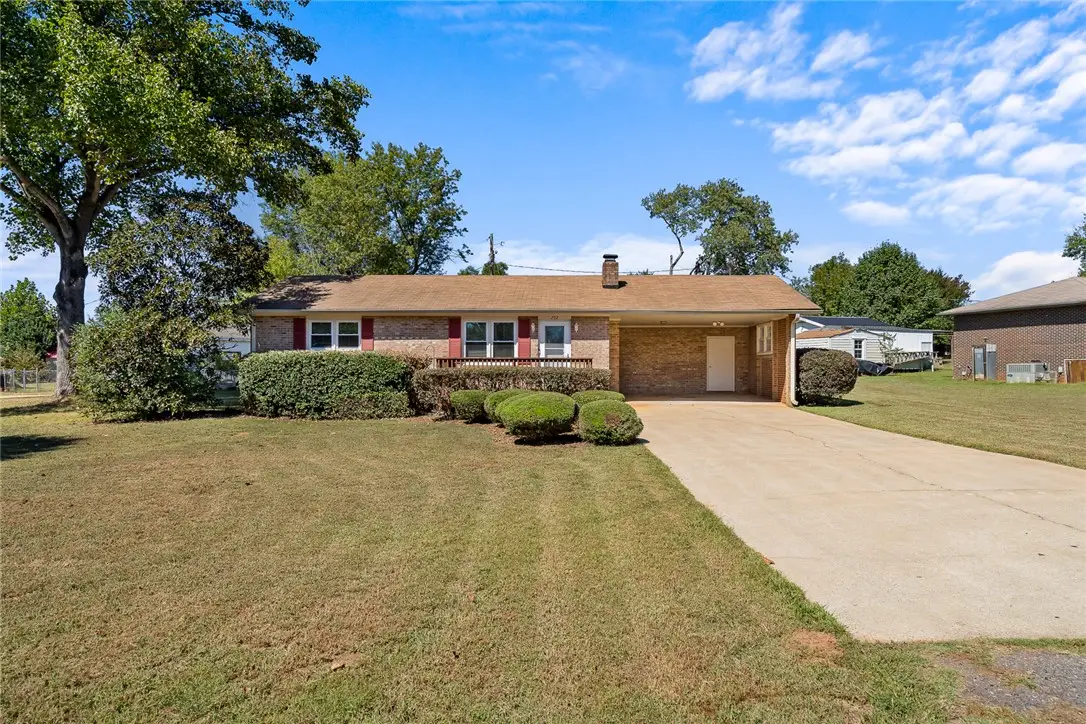 202 Sweetbriar Circle, Anderson, SC 29626 - #1