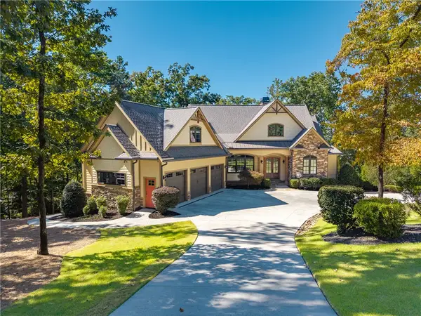 700 Lakestream Court, Seneca, SC 29672