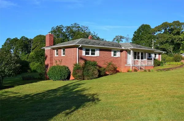 893 Old Walhalla Highway, Seneca, SC 29672
