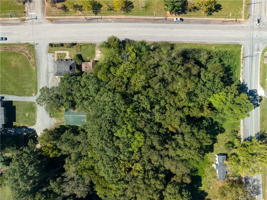 205 S. Walnut Street, Seneca, SC 29678 - #2