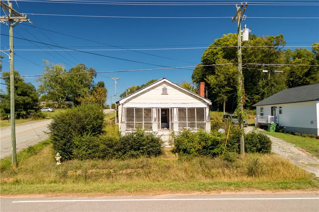 501 E. South 2nd Street, Seneca, SC 29678 - #1