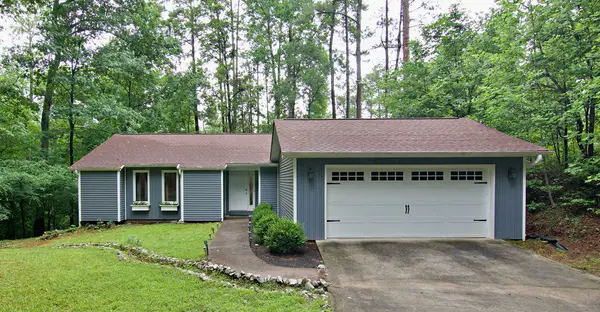 1279 Coneross Point Road, Seneca, SC 29678