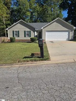 126 Kingsgate Way, Anderson, SC 29621