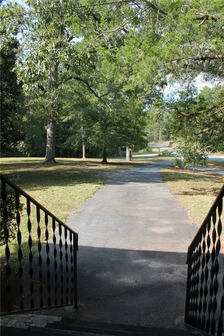 711 W Bear Swamp Road, Walhalla, SC 29691 - #3