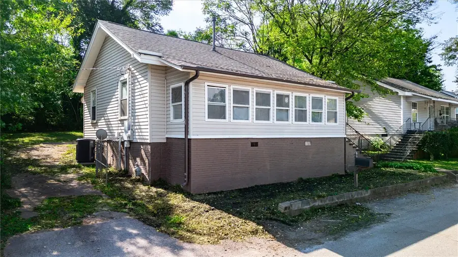 33 Ross Street, Greenville, SC 29611 - #2