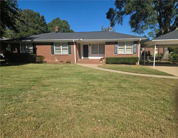 2102 Boulevard Heights Heights, Anderson, SC 29621