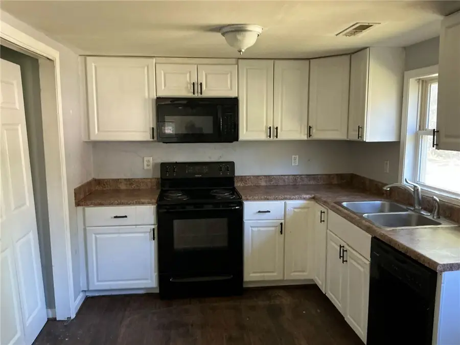 1115 East South 2nd Street, Seneca, SC 29678 - #3