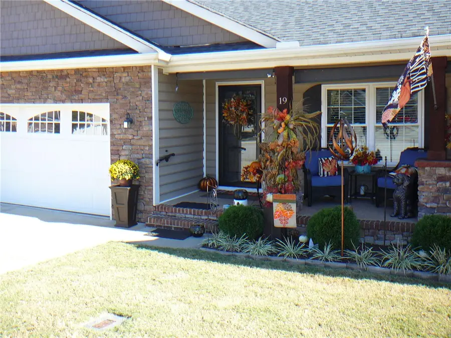 19 Hillsborough Drive, Anderson, SC 29621 - #2
