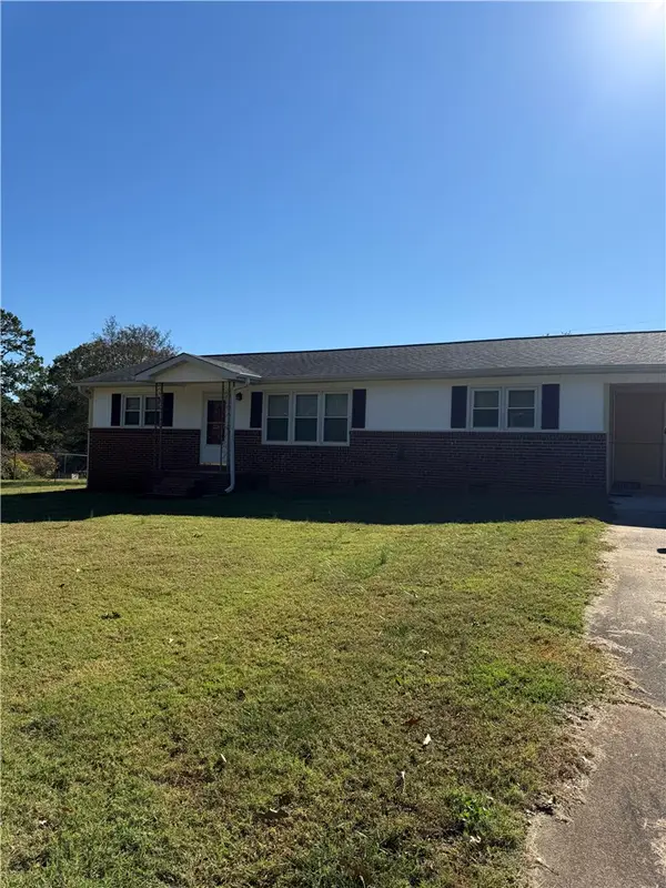 506 Cedarwood Lane, West Union, SC 29696