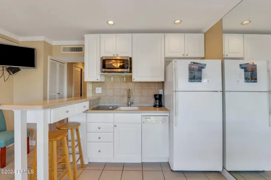 23 S Forest Beach Drive #207, Hilton Head Island, SC 29928 - Image #2