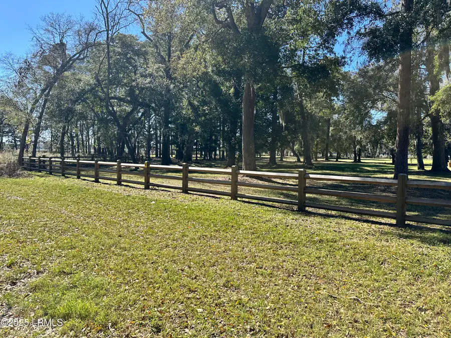 202 Harborview Drive, Beaufort, SC 29907 - Image #3