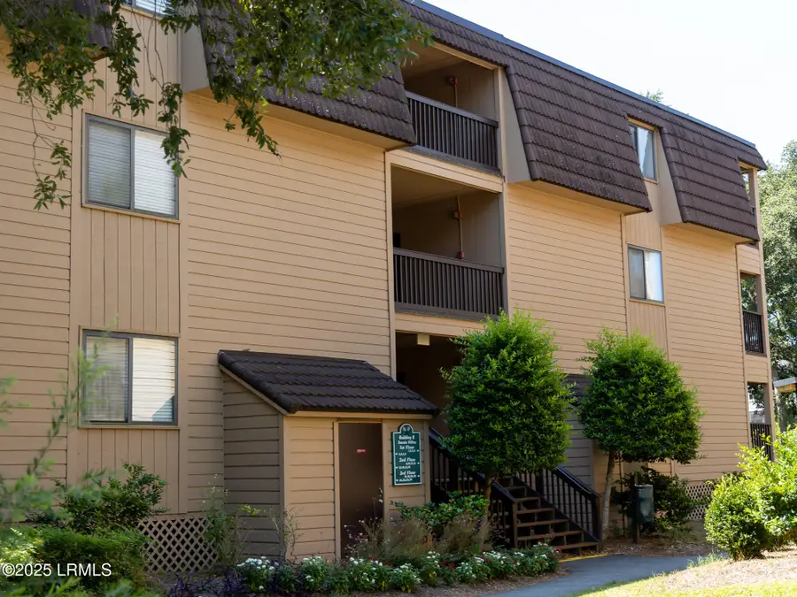 40 Folly Field Road #B4, Hilton Head Island, SC 29928 - Image #2