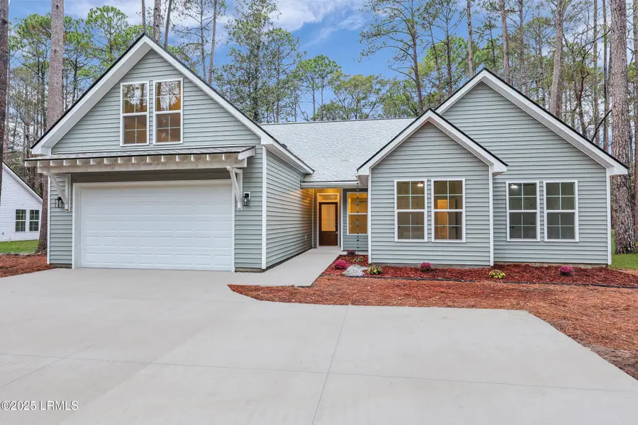 579 Sams Point Road, Beaufort, SC 29907 - Image #2