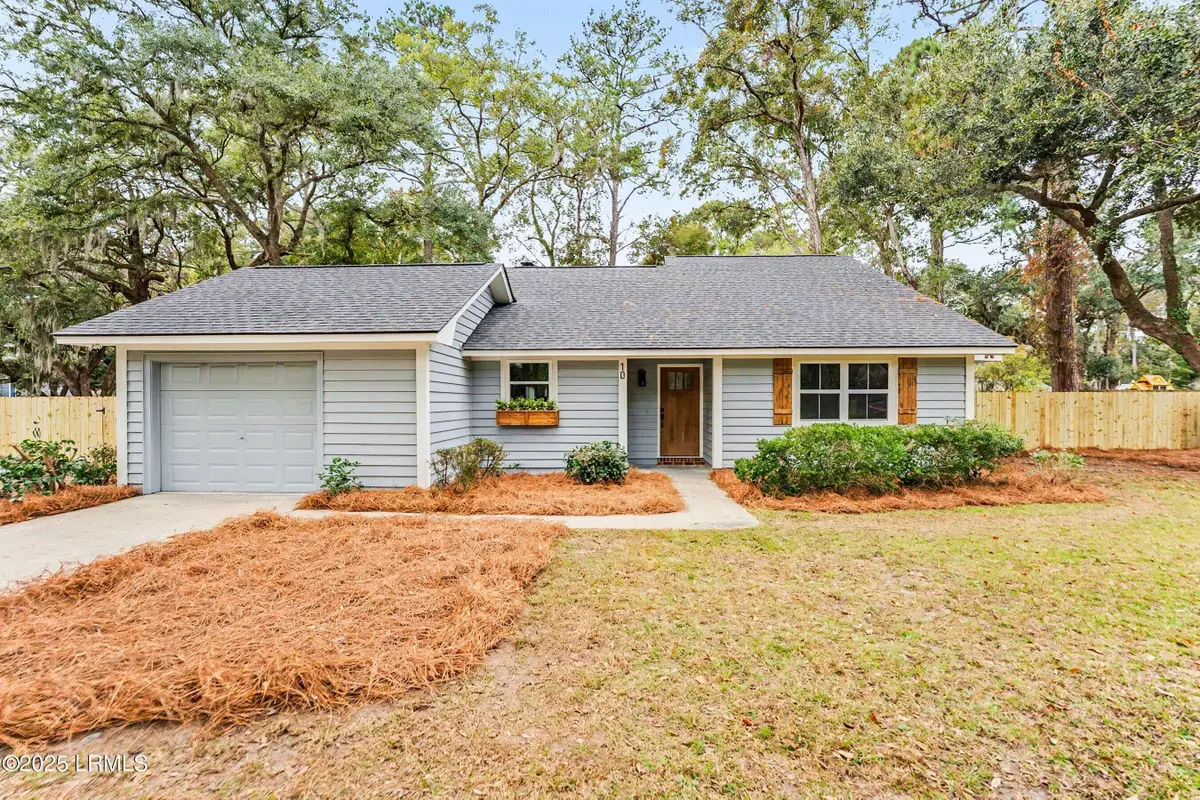 10 Chesterfield Lake Drive, Beaufort, SC 29906 - Image #1