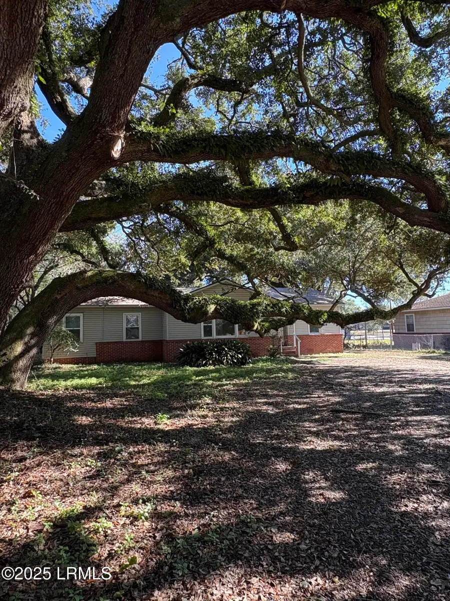 1505 Palmetto Drive, Beaufort, SC 29902 - Image #2