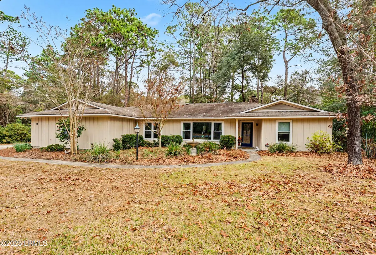 11 Egret Drive, Beaufort, SC 29907 - Image #1