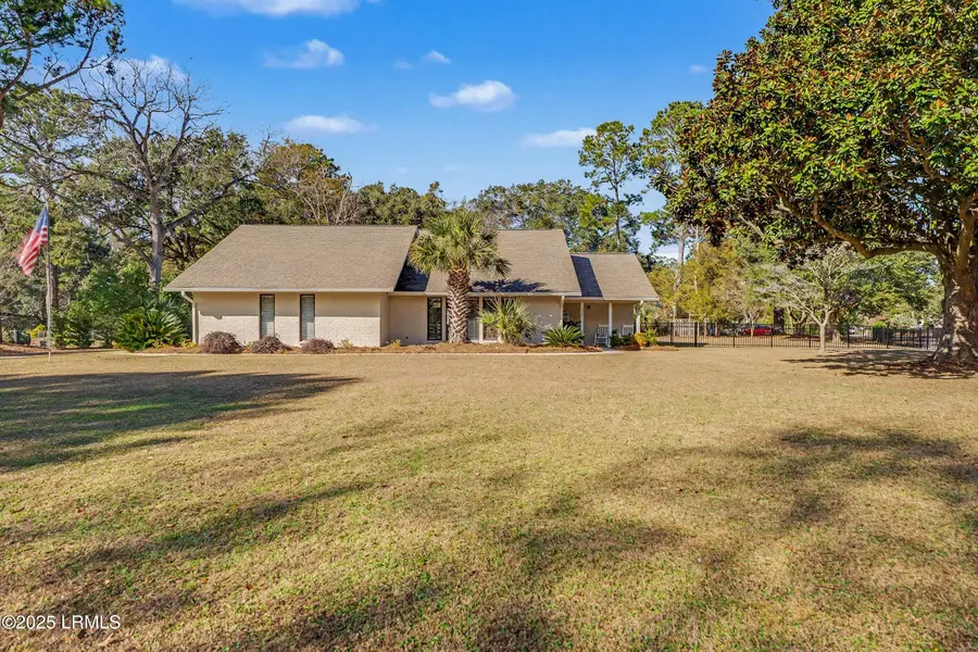 2238 Plantation Drive, Beaufort, SC 29902 - Image #2
