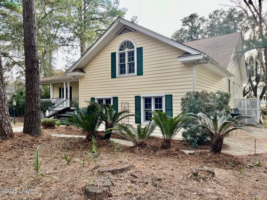 16 Riverview Drive, Beaufort, SC 29907 - Image #2