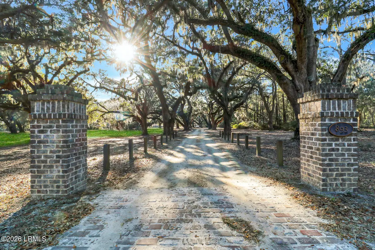 893 Grays Highway, Ridgeland, SC 29936 - #1