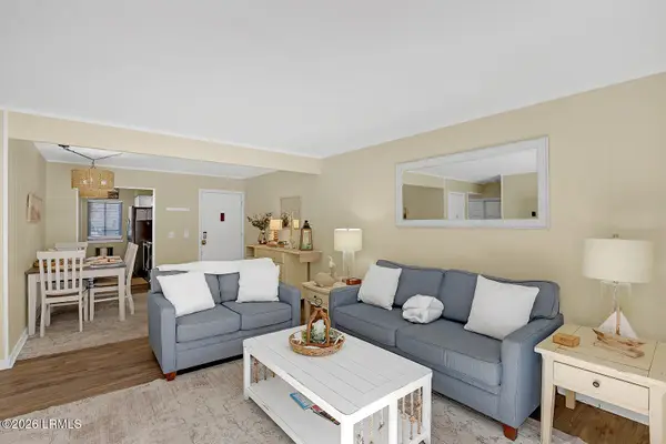 25 Deallyon Avenue #103, Hilton Head Island, SC 29928