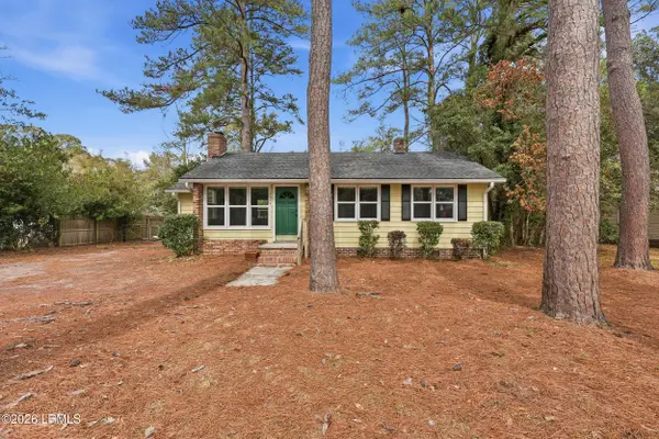 2419 Pine Court N, Beaufort, SC 29902