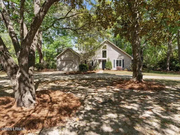9 Chesterfield Lake Drive, Beaufort, SC 29906